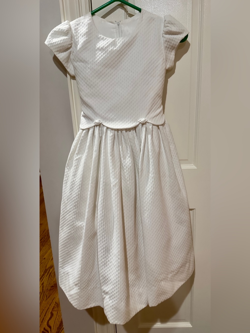 Source Unknown White Textured Knot-Waist Girls Formal Dress